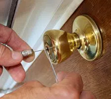 City Locksmith Store Country Club Hills, IL 708-401-1084 City Locksmith Store Country Club Hills, IL 708-401-1084 - 10-Residential-Lockouts