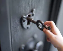 City Locksmith Store Country Club Hills, IL 708-401-1084 City Locksmith Store Country Club Hills, IL 708-401-1084 - 14-Unlock-Door